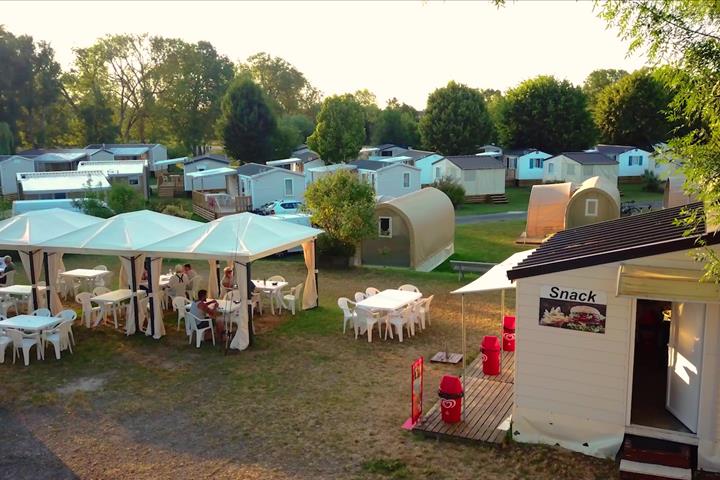 Snack-camping-Au-Coeur-de-Vendôme - Camping Au Cœur de Vendôme